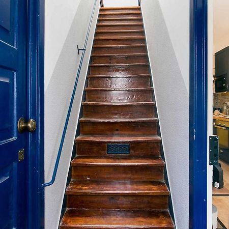 Charming Lisbon Home With Terrace St Amaro المظهر الخارجي الصورة